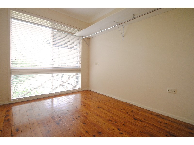 21 Angus Avenue, Wyoming NSW 2250