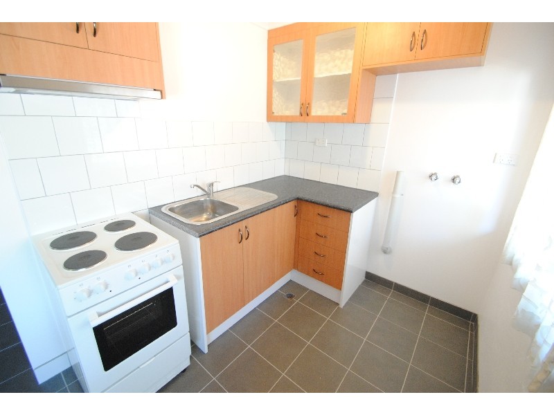 A/2 Gregory Street, Berkeley Vale NSW 2261