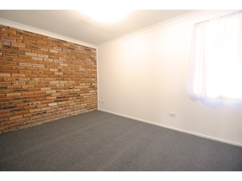 A/2 Gregory Street, Berkeley Vale NSW 2261
