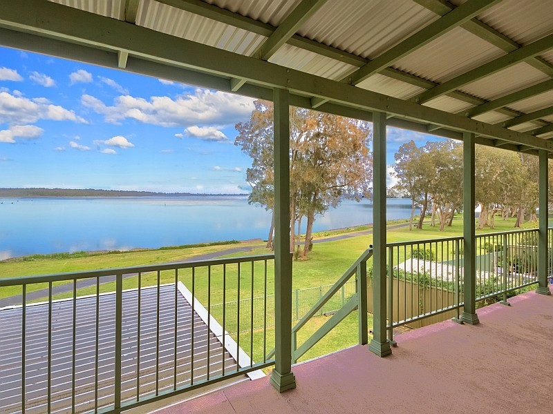 86 Diamond Head Drive, Budgewoi NSW 2262