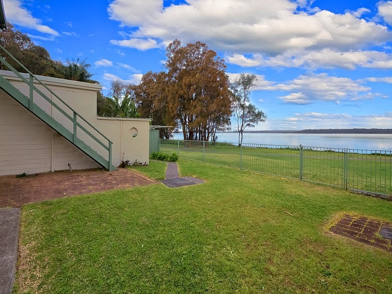86 Diamond Head Drive, Budgewoi NSW 2262