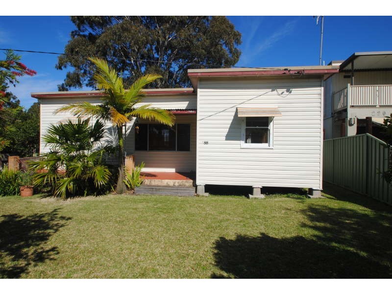 288 Buff Point Avenue, Buff Point NSW 2262