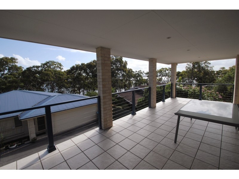 136 Buff Point Avenue, Buff Point NSW 2262