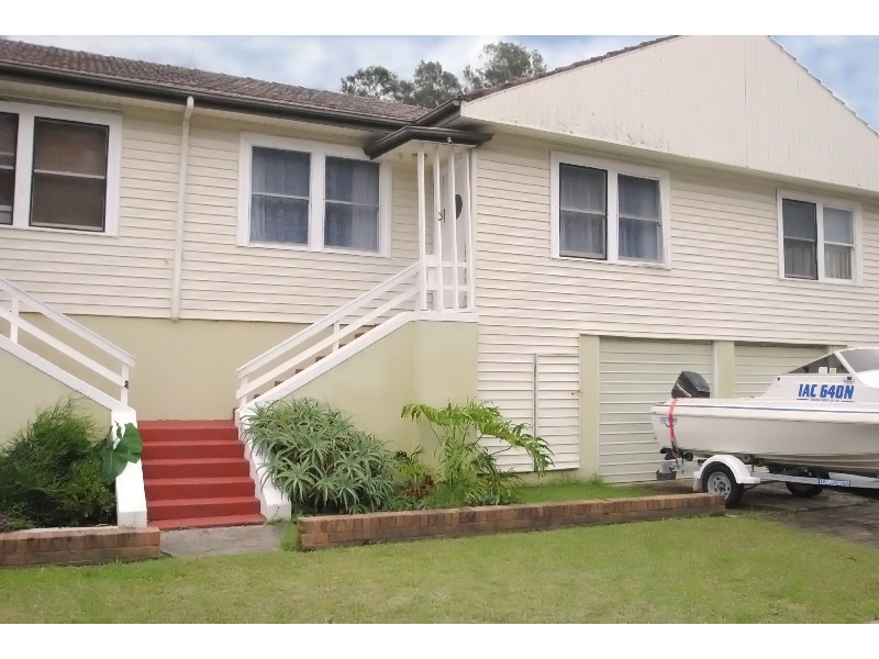3/4 Lucinda Avenue, Killarney Vale NSW 2261