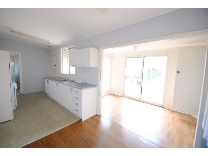 30 Kalulah Ave, Gorokan NSW 2263