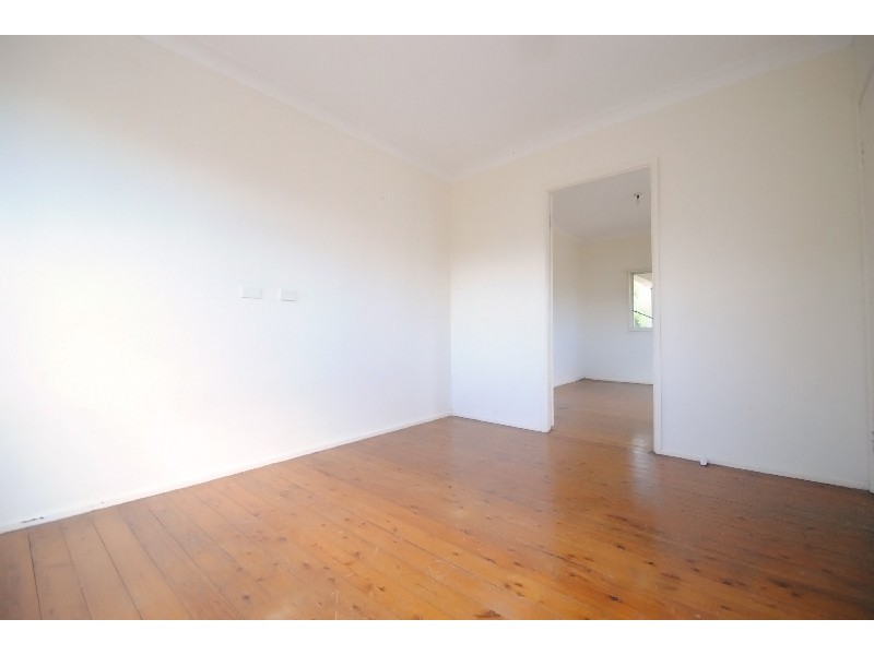 30 Kalulah Ave, Gorokan NSW 2263