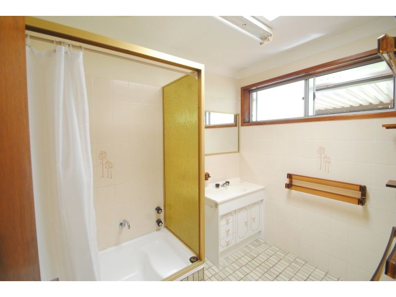 3 Soldiers Point Drive, Norah Head NSW 2263