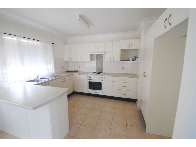 11 Jetty Avenue, Charmhaven NSW 2263