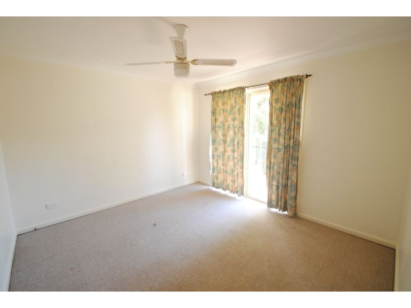 11 Jetty Avenue, Charmhaven NSW 2263