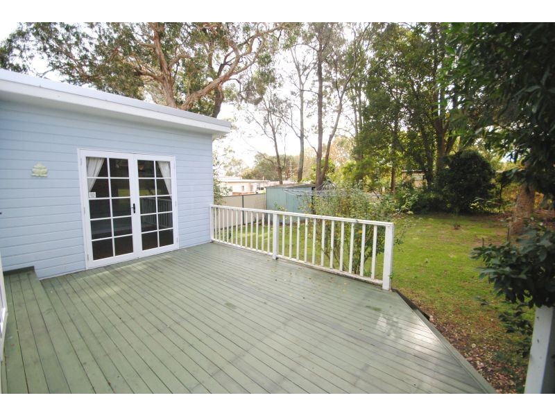 2 Seventh Avenue, Toukley NSW 2263