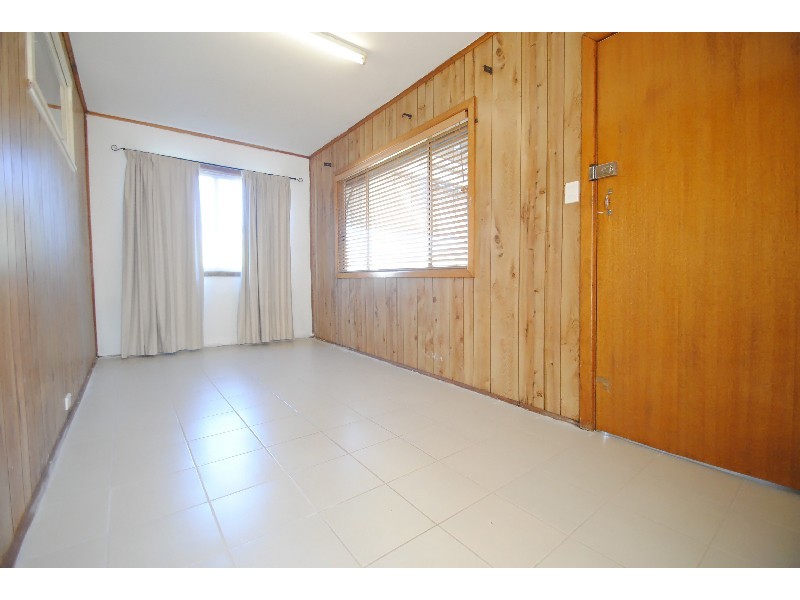 7 Kathleen White Cr, Killarney Vale NSW 2261