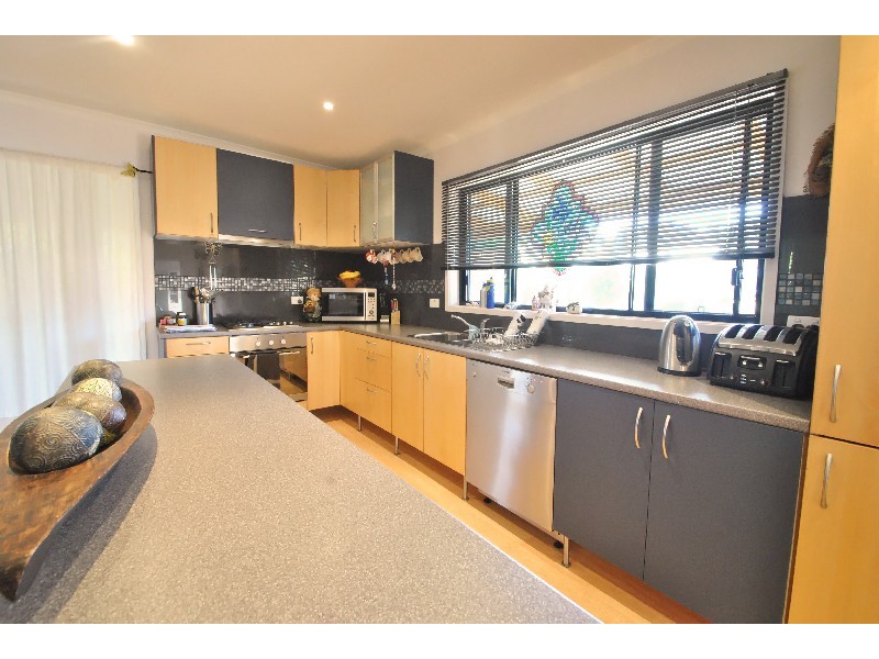 40 Lauren Avenue, Lake Munmorah NSW 2259