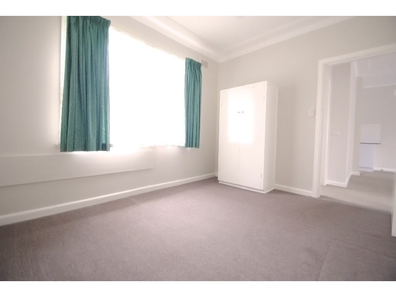 3/4 Lucinda Avenue, Killarney Vale NSW 2261