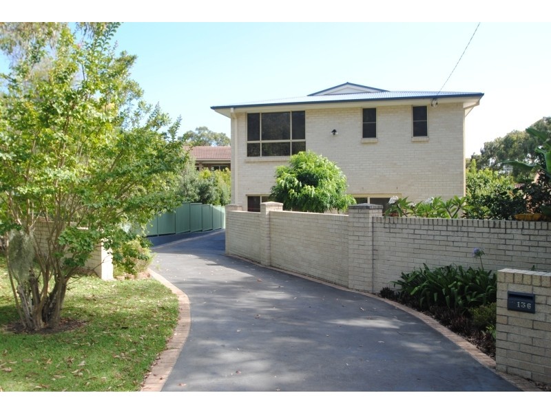 136 Buff Point Avenue, Buff Point NSW 2262