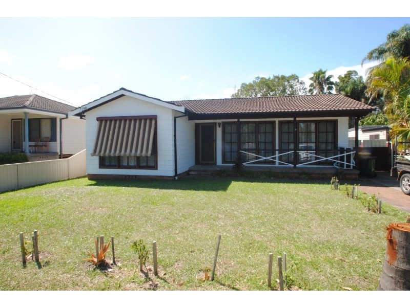 3 Spring Valley Ave, Gorokan NSW 2263