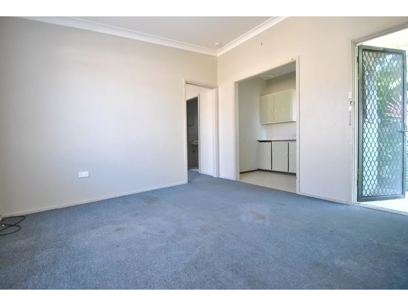 2/11 Pearce Avenue, Toukley NSW 2263