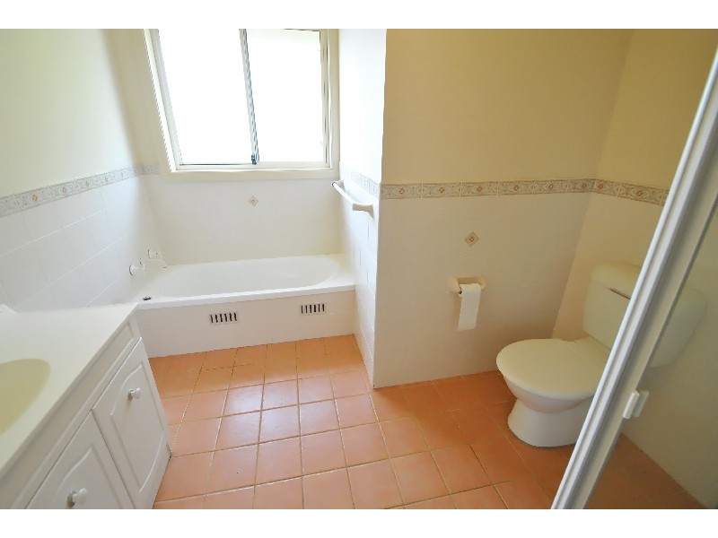 2/288 Main Road, Toukley NSW 2263