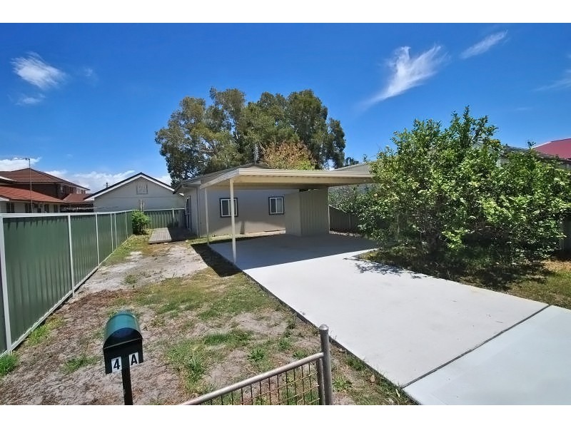 4a Yaralla Road, Toukley NSW 2263