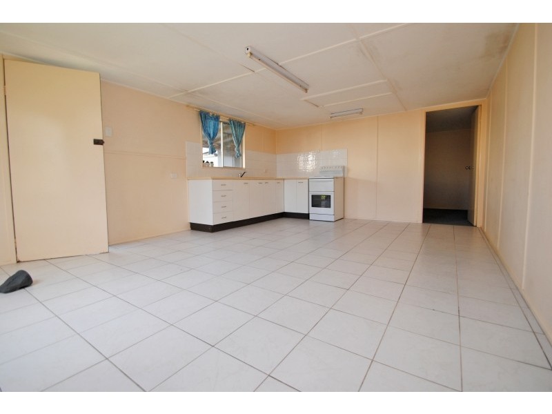 3 Lawson St, Norah Head NSW 2263
