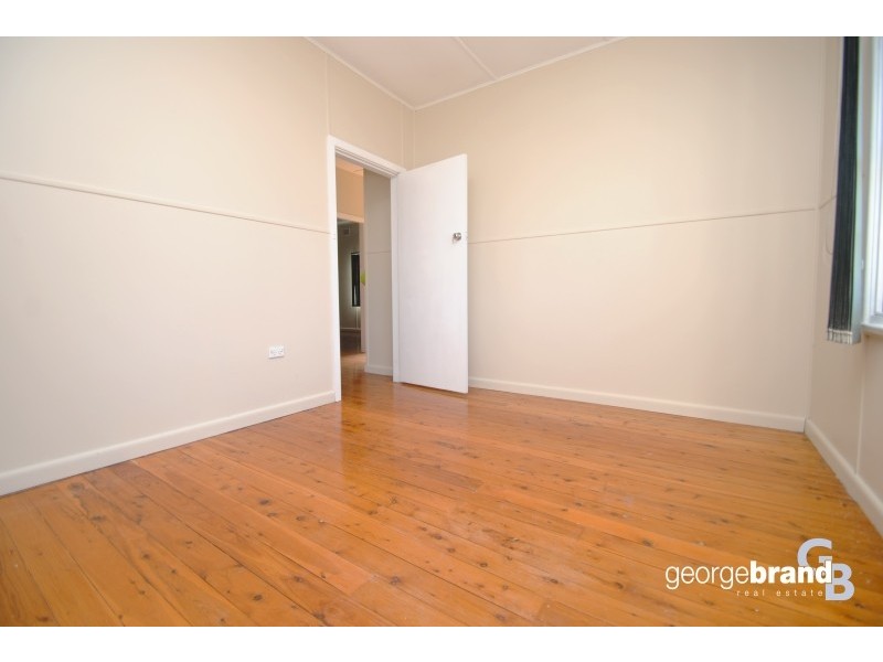 4 Yaralla Road, Toukley NSW 2263