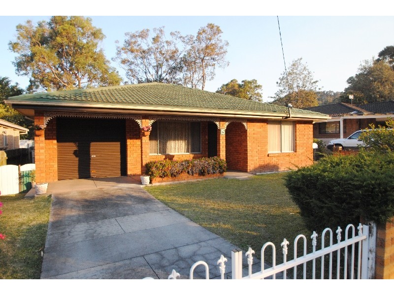 15 Montah Avenue, Berkeley Vale NSW 2261