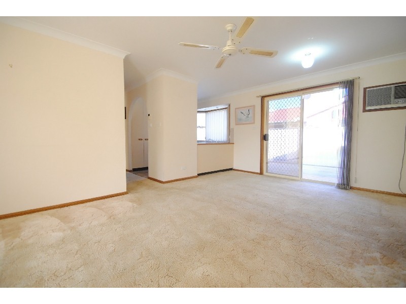 2/16 Crossingham Street, Toukley NSW 2263