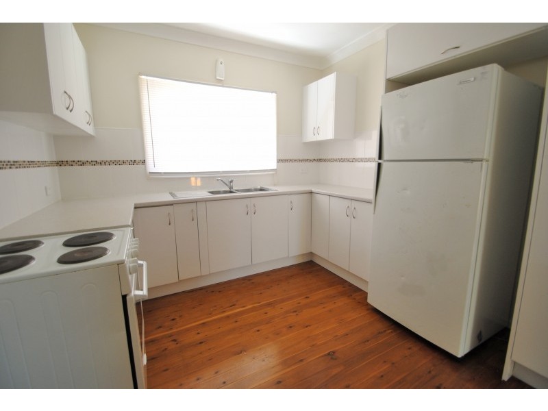 25 South Street, Killarney Vale NSW 2261