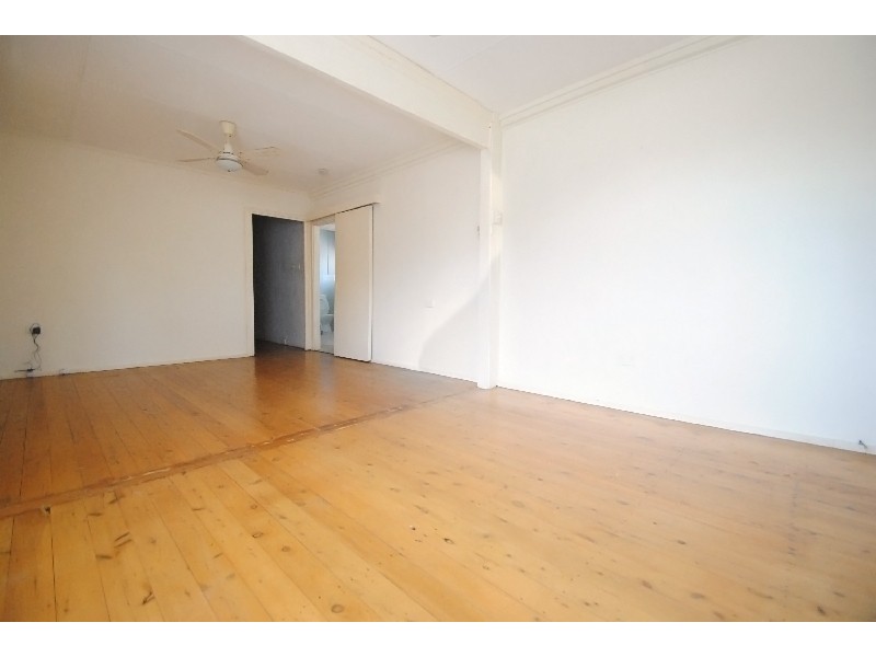 30 Kalulah Avenue, Gorokan NSW 2263