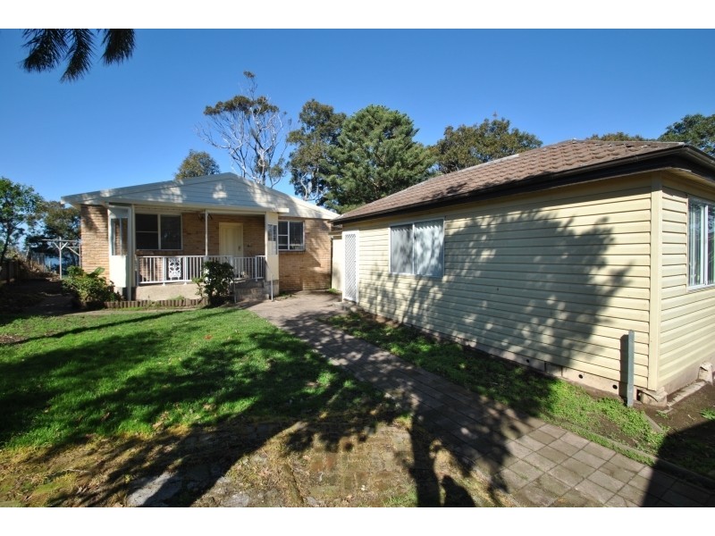 162 Tuggerawong Rd, Wyongah NSW 2259