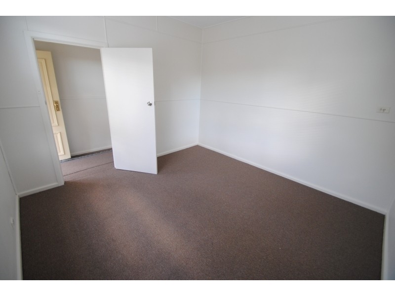 162 Tuggerawong Rd, Wyongah NSW 2259