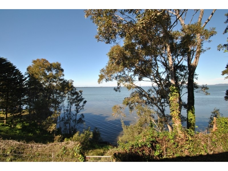 162 Tuggerawong Rd, Wyongah NSW 2259