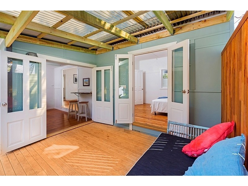 10 Kewalo Avenue, Budgewoi NSW 2262