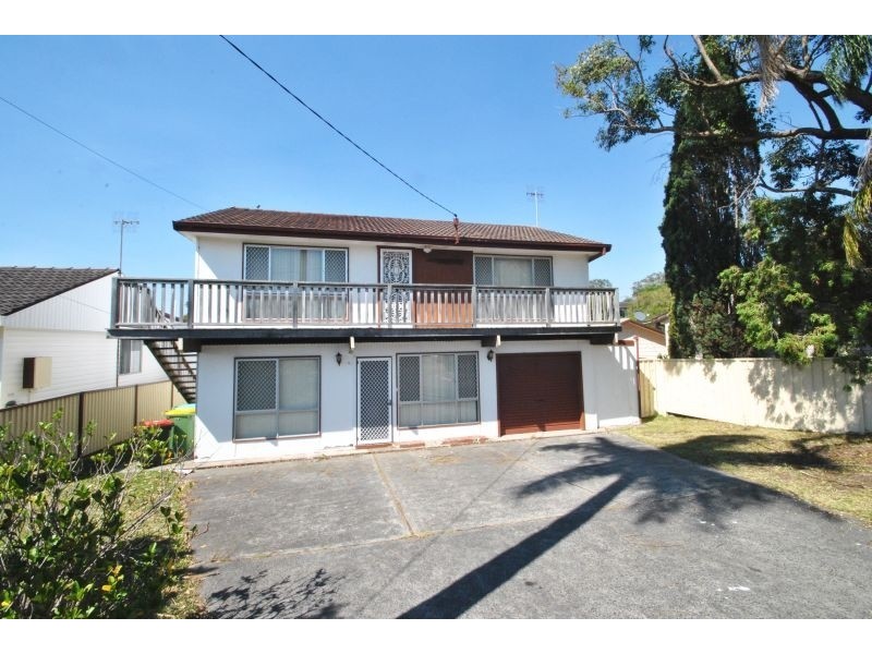 10 Essex Street, Gorokan NSW 2263