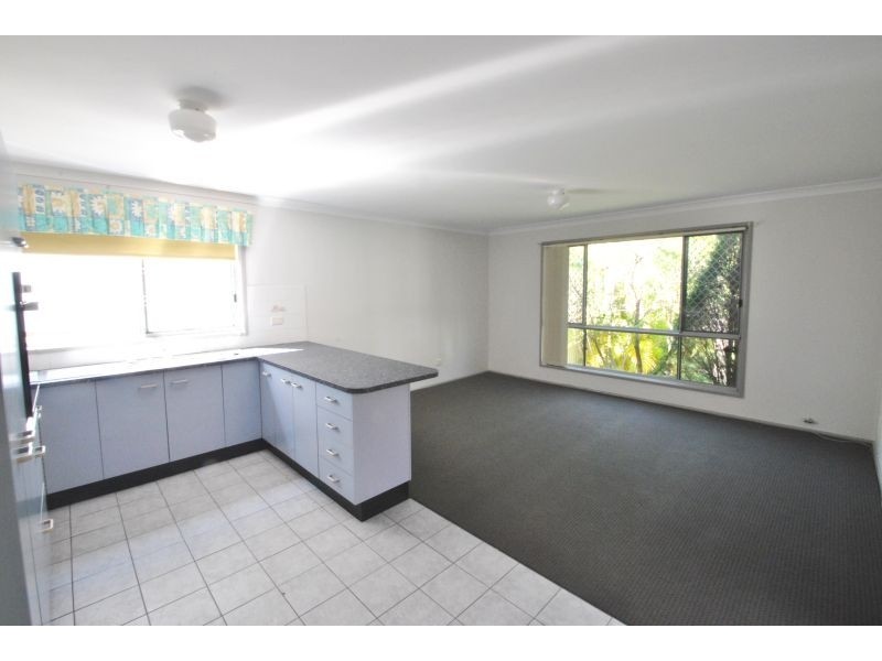 10 Essex Street, Gorokan NSW 2263