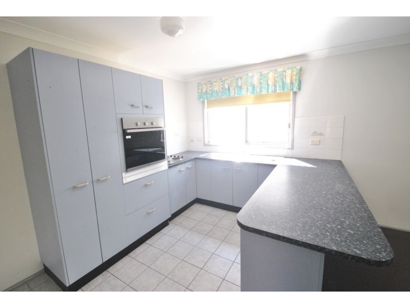 10 Essex Street, Gorokan NSW 2263