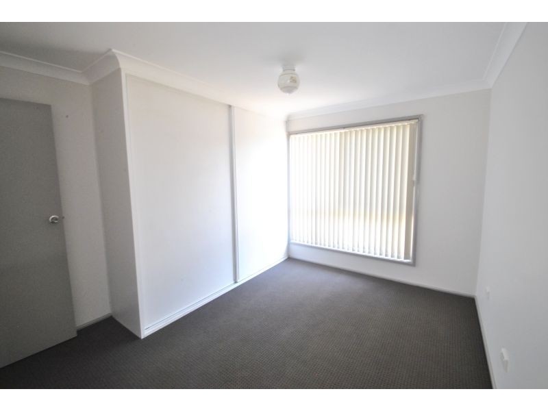 10 Essex Street, Gorokan NSW 2263