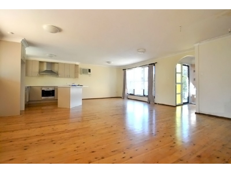 9 Black Swan Street, Berkeley Vale NSW 2261