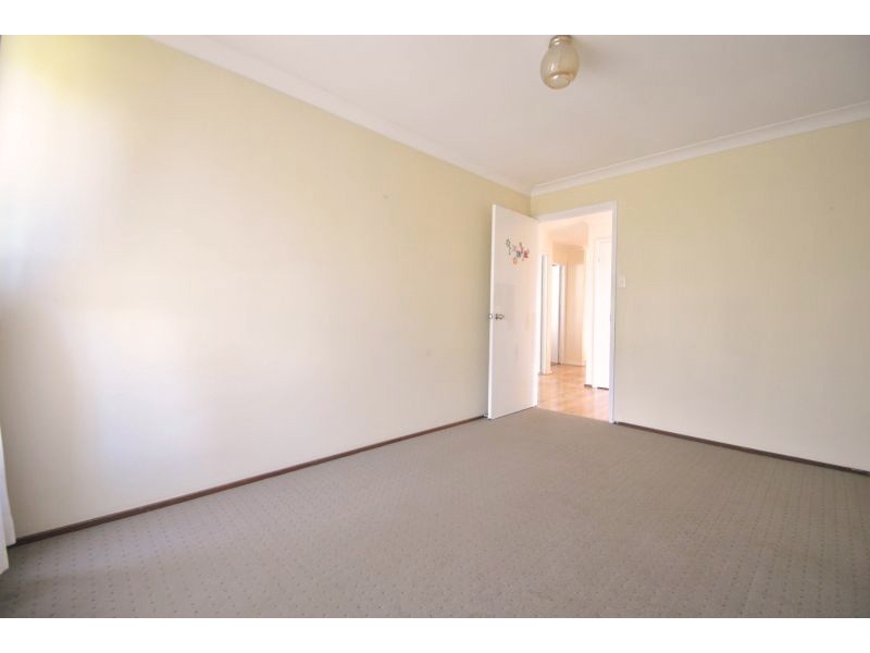 9 Black Swan Street, Berkeley Vale NSW 2261