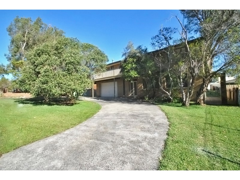 178 Tuggerawong Road, Wyongah NSW 2259