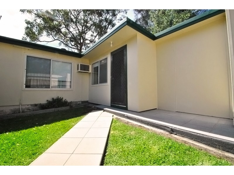 11a Warrina Ave, Summerland Point NSW 2259