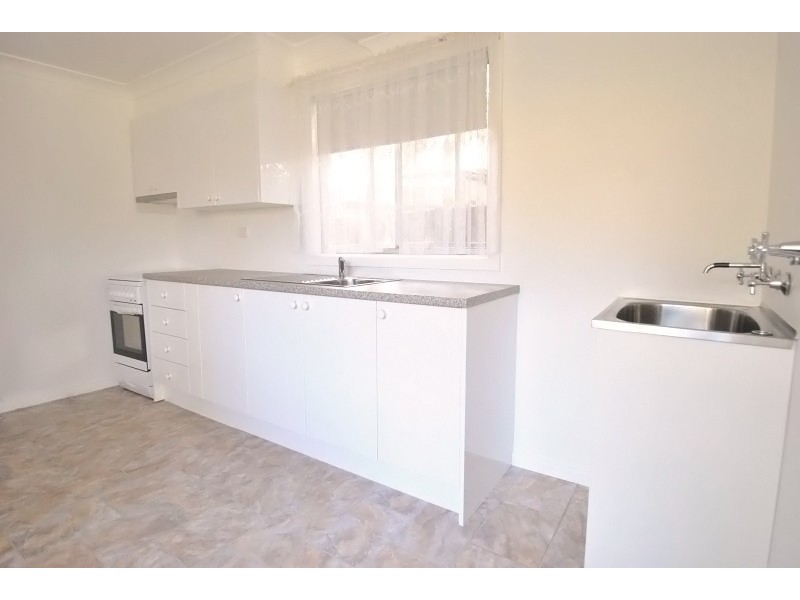 11a Warrina Ave, Summerland Point NSW 2259