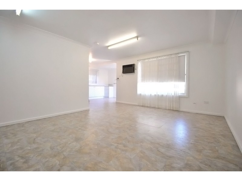 11a Warrina Ave, Summerland Point NSW 2259