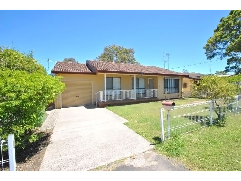 18 Melrose Avenue, Gorokan NSW 2263