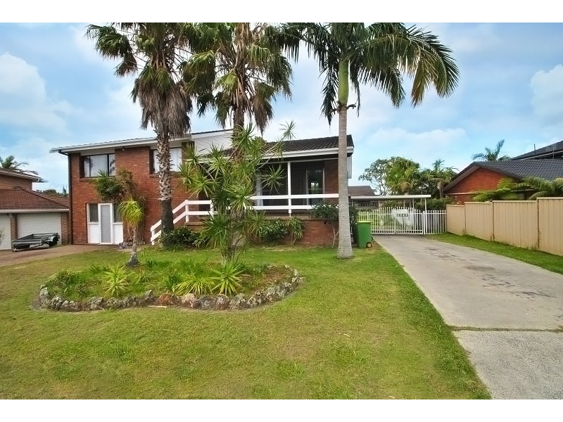 6 Belle Vista Close, Norah Head NSW 2263