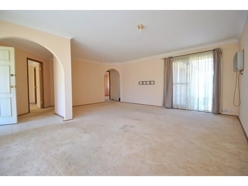 7  Japonica Close, Lake Haven NSW 2263