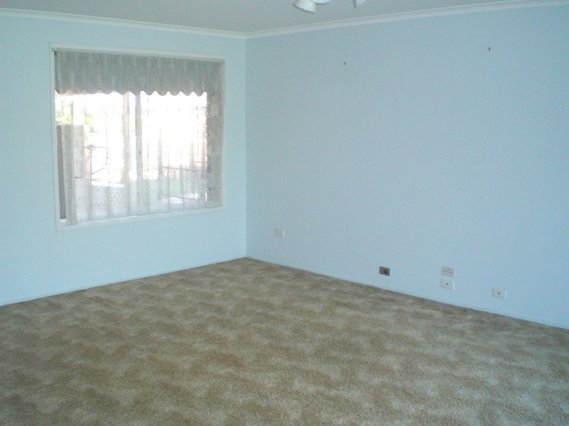 5 Holly Close, Lake Haven NSW 2263