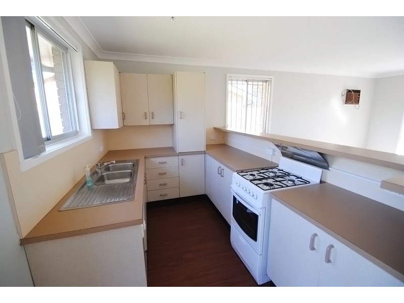 9 Hillcrest Ave, Tacoma NSW 2259