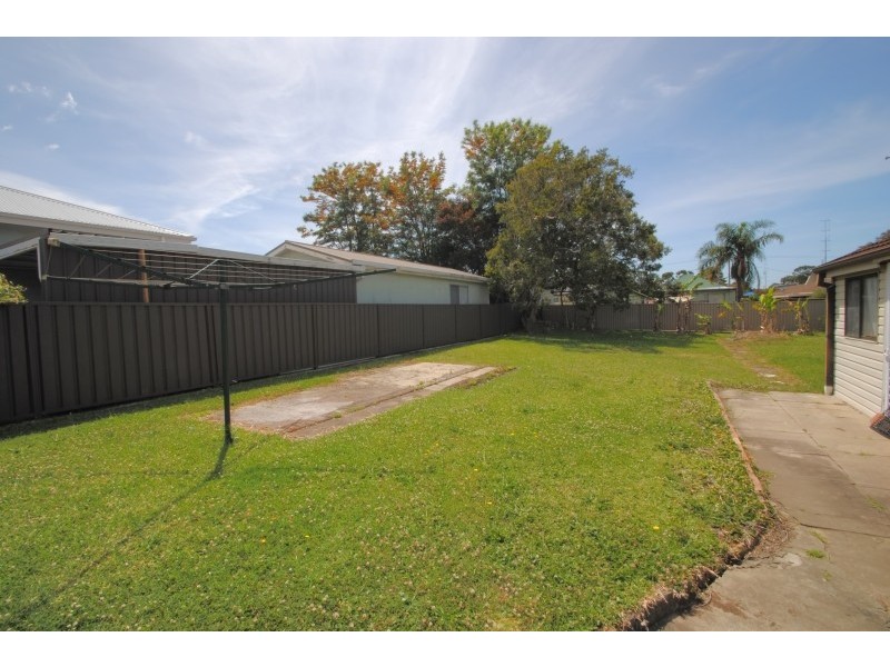 19 Fravent Street, Toukley NSW 2263