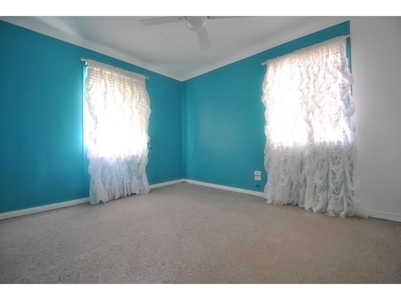 16 Athol Street, Toukley NSW 2263