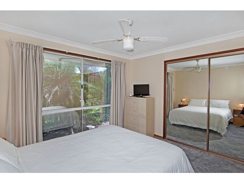 10 Belshaw Place, Bateau Bay NSW 2261